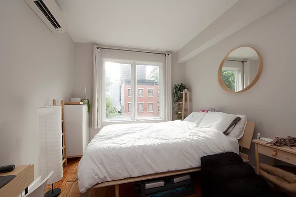 Rented by R New York | media 3