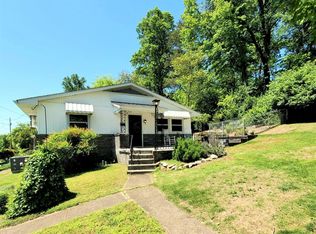 107 E Geneva Ln, Oak Ridge, TN 37830