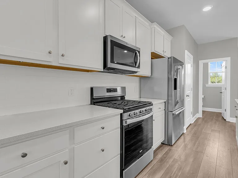 1247 Tice Ln — Photo 11