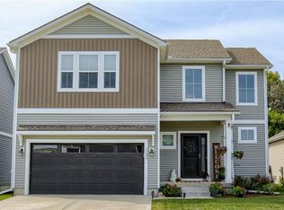 1225 SW Waterloo Dr, Lees Summit, MO 64083