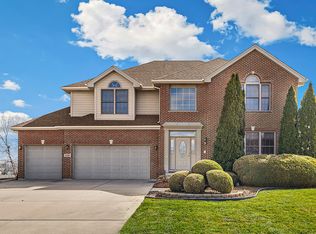 21261 Plank Trail Dr, Frankfort, IL 60423