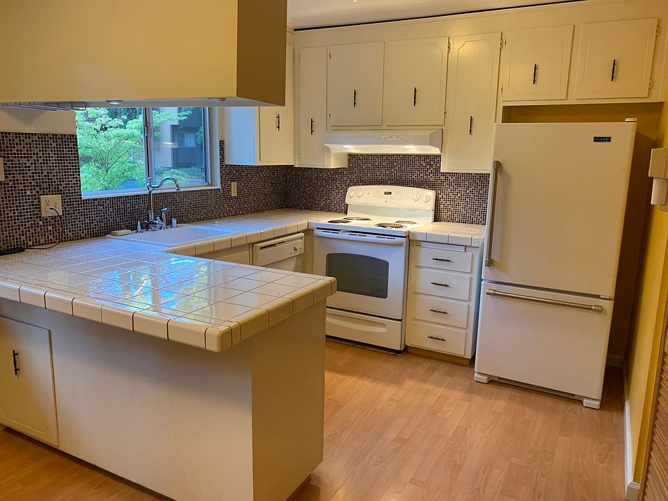1st image of 2171 Bella Casa St