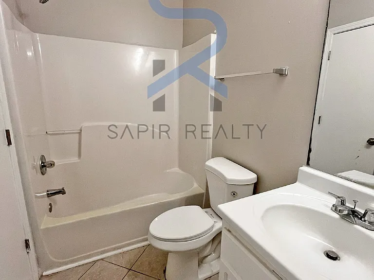 221 Fletcher St SW — Photo 13