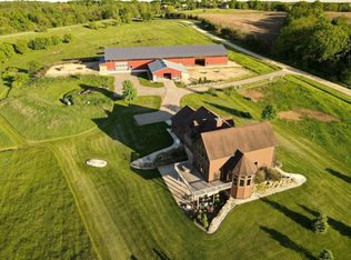 N8594 Hay Hollow Rd, Blanchardville, WI 53516