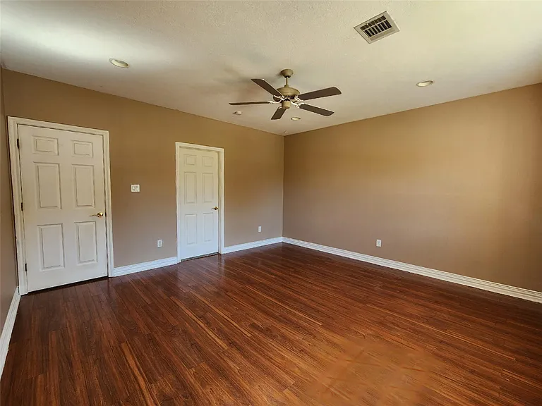 115 Oak Colony Dr — Photo 23