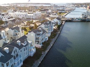 5 Holmes St N #D12, Stonington, CT 06355