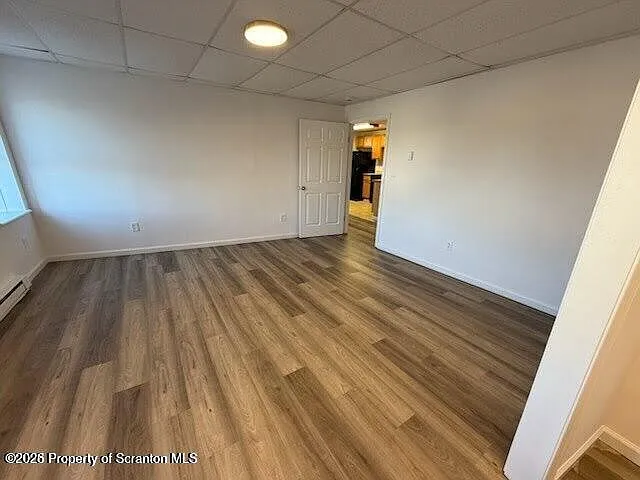 3 bed, 1.0 bath, 900 sqft, $1,200 — Photo 4