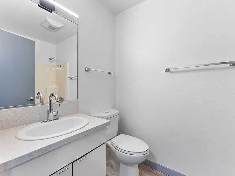 Eastside Apartments — Photo 29