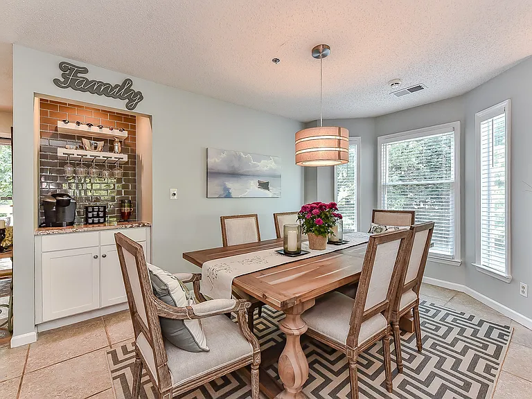 18557 Vineyard Point Ln — Photo 4