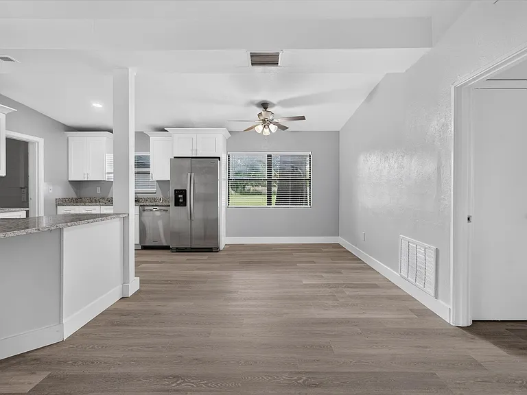 2500 Myrtle Ave — Photo 13