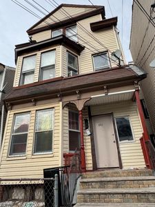 213 16th Ave, Paterson, NJ, 07501