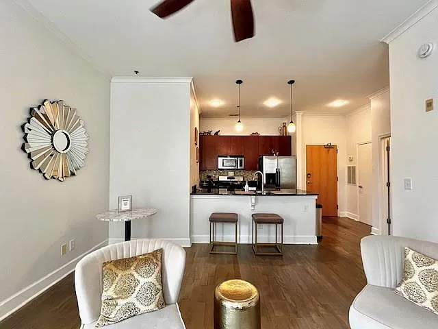 2 bed, 2.0 bath, 1062 sqft, $2,495 — Photo 4