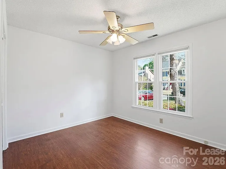 108 Kronos Ln — Photo 9