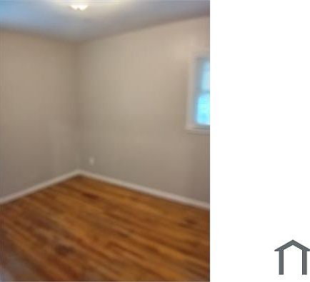 2nd image of 433 Shepley Dr