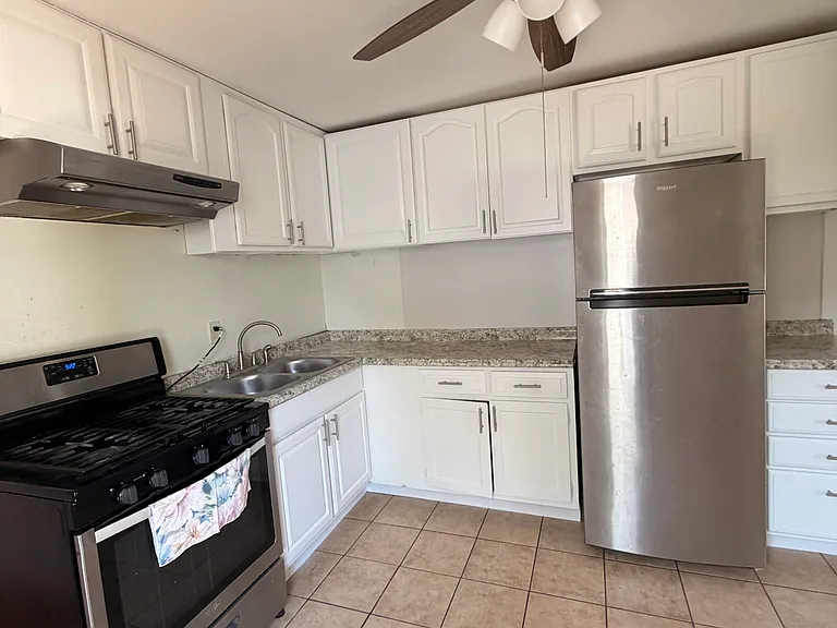 540 Iowa Ave #2 — Photo 5