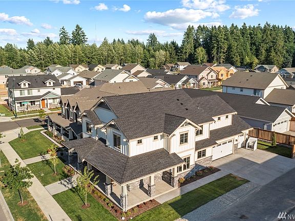 2nd image of 3641 23rd Ave NE