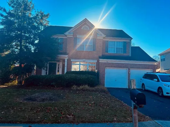 7795 Roseberry Farm Dr, Manassas, VA 20111