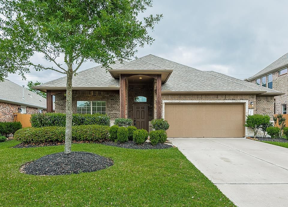 1st image of 952 Umbria Ln