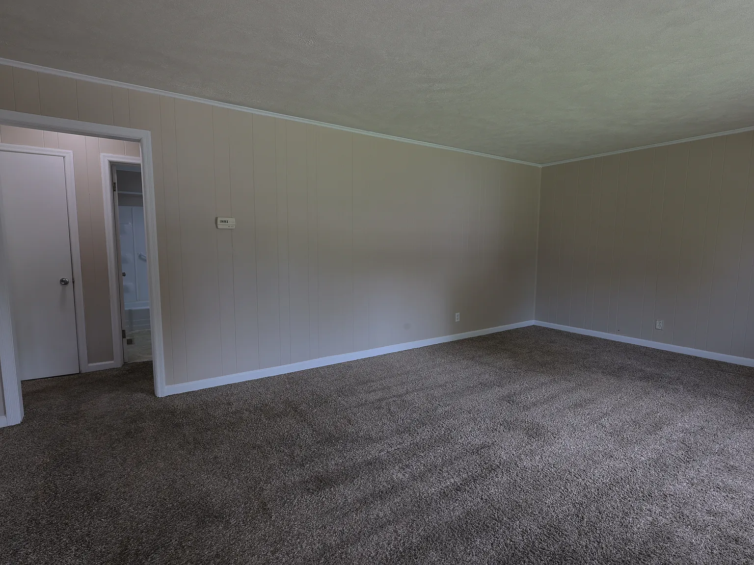 404 E. Carter St. — Photo 2
