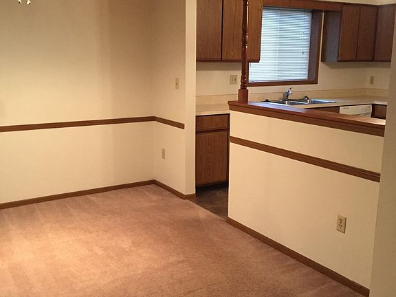 5th image of 6369 Saint Andrews Dr APT 1