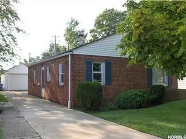 1270 Elmwood Rd, Mayfield Heights, OH 44124