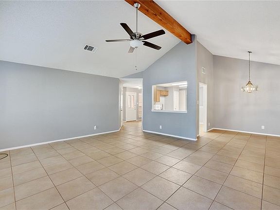 5th image of 411 Cluck Creek Trl