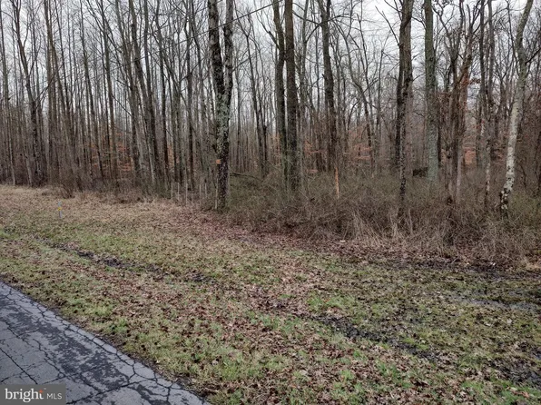 2 Underwoods Corner Rd, Clayton, DE 19938