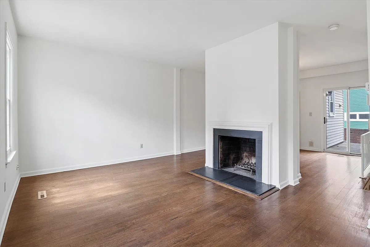 2 bed, $2,600 — Photo 4