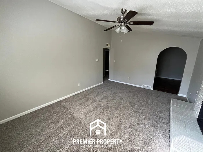 3435 Clearbrook St — Photo 5