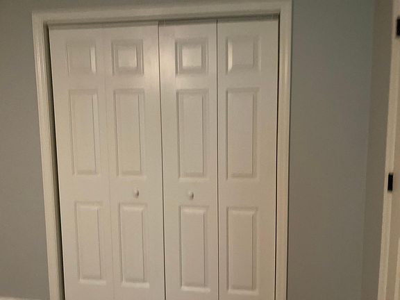 5th image of 752 Cobbler Ln W