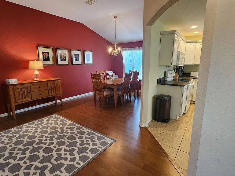 1426 Forest Acres Dr — Photo 14