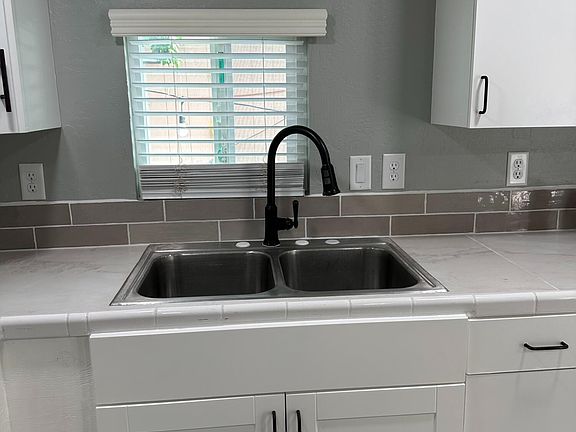 3rd image of 61 W Southern Avenue #55
