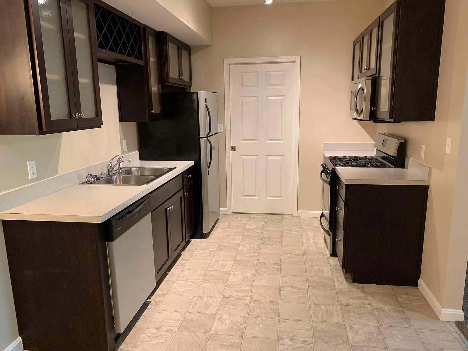 5280 Crabapple Dr APT 204 photo 1