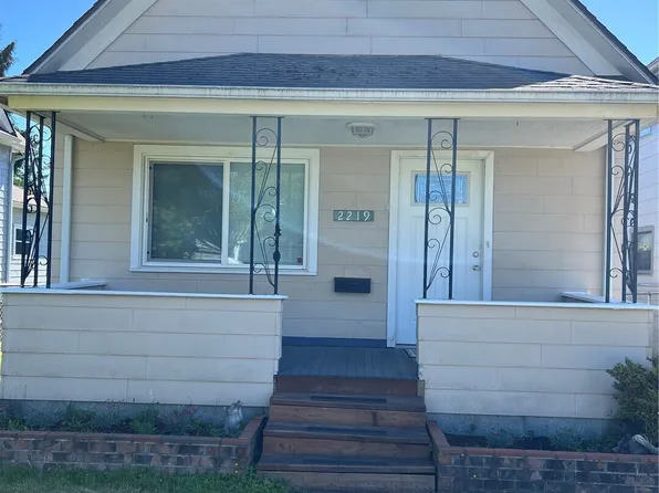 2219 Rockefeller Ave, Everett, WA 98201