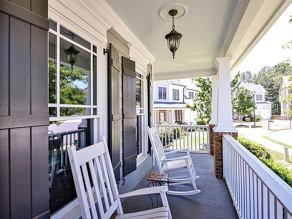 3rd image of 4253 Parkside Ct SE