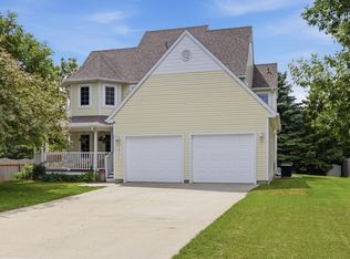 3921 5th St S, Moorhead, MN 56560