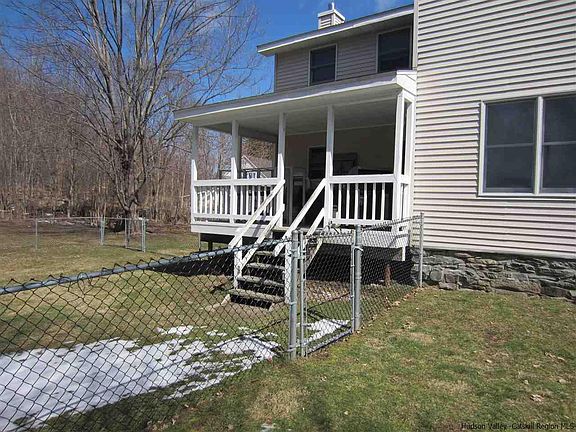 5th image of 205 Vineyard Ave