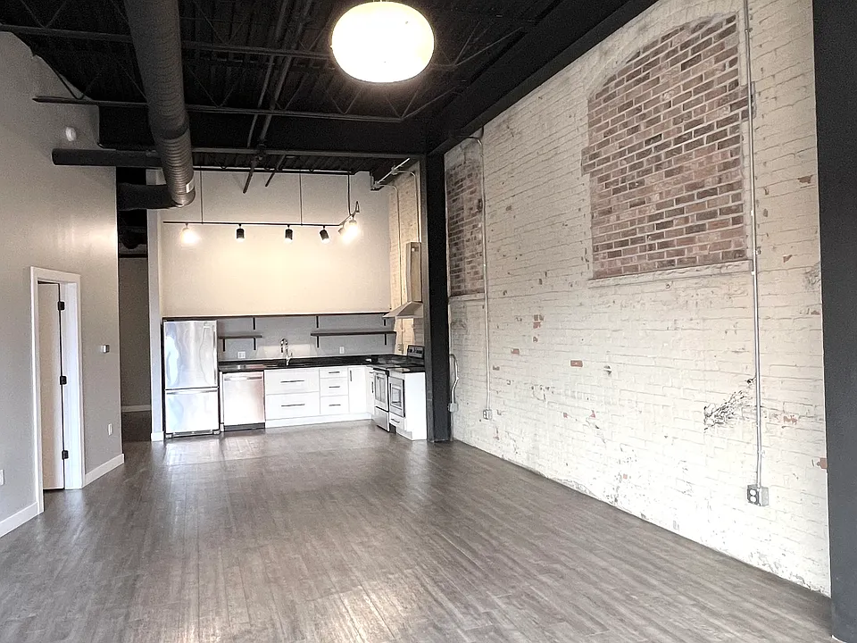 157 S Kalamazoo Mall #401