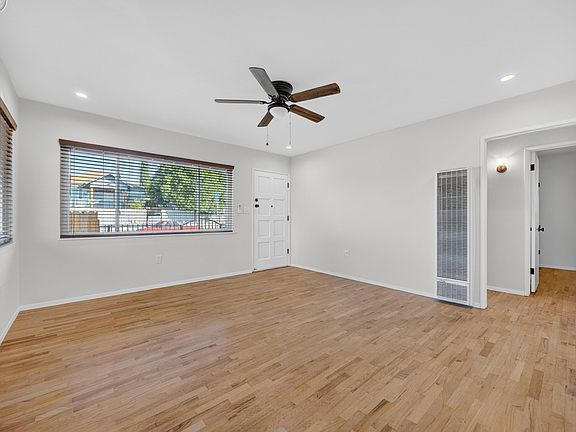 5th image of 611-19 Dewey St #619