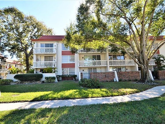 2nd image of 1001 Pearce Dr Unit 307