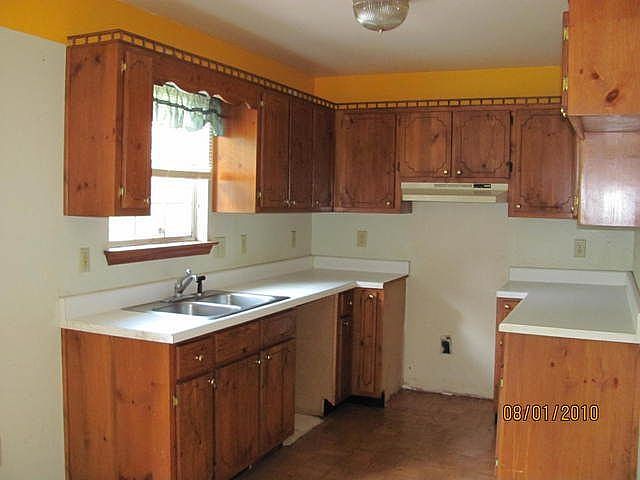 2nd image of 2353 Sowell Mill Pike