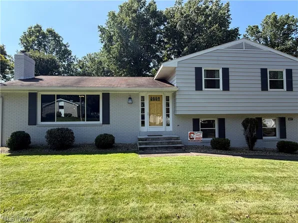 327 Kingwood Ave, Columbiana, OH 44408