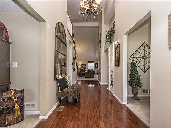 4th image of 6488 Margaret Dr