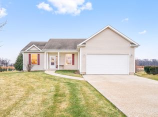 3940 E 550th Rd, Mendota, IL 61342
