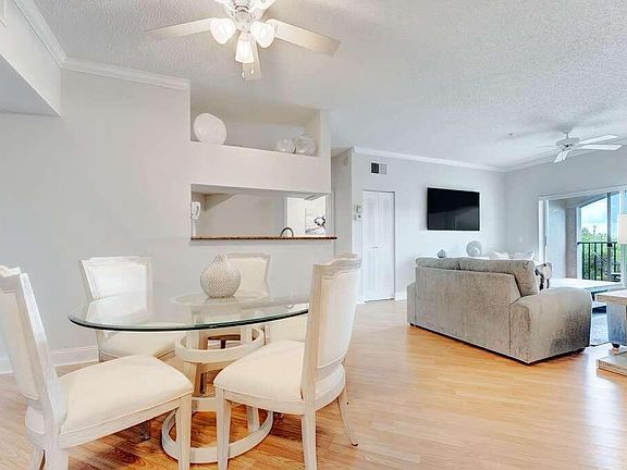 3rd image of 2417 Tuscany Way Unit 2417