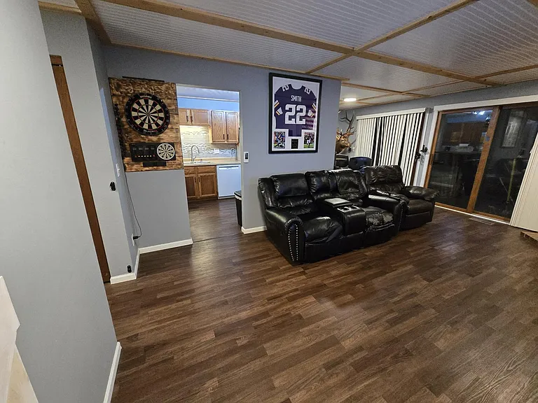 14342 Fairway Dr — Photo 1