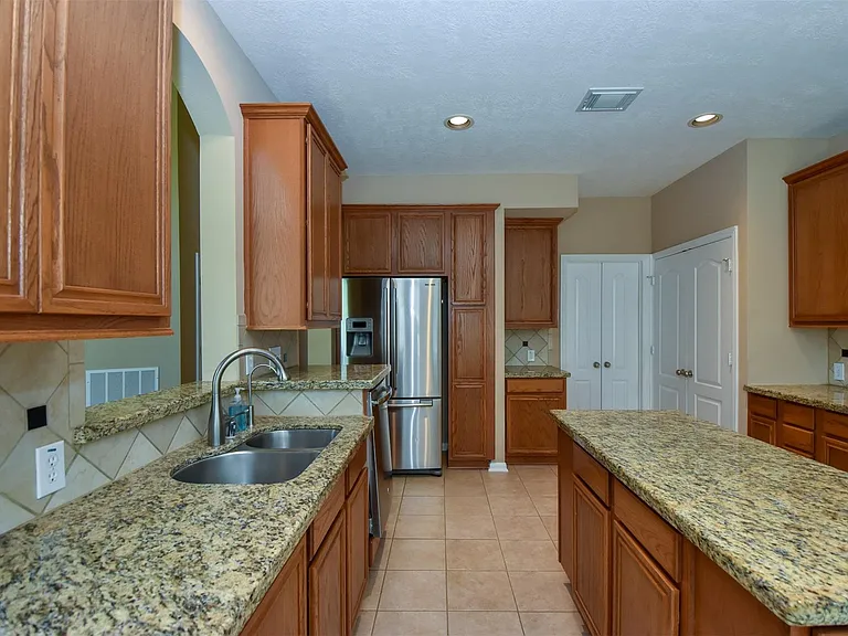 21223 Pennshore Ln — Photo 15
