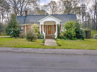 403 Washington St, Mc Cormick, SC 29835
