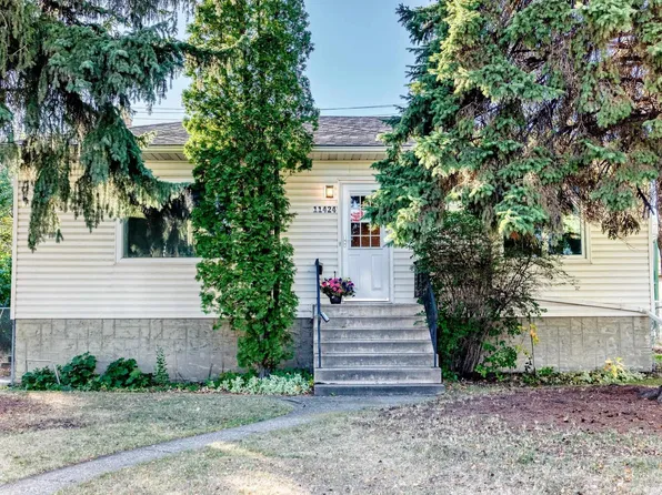 11424 105th St NW, Edmonton, AB T5G 2M8