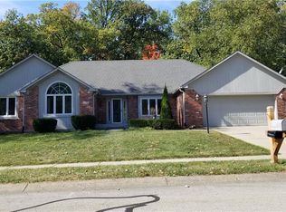 11282 Hickory Woods Dr, Fishers, IN